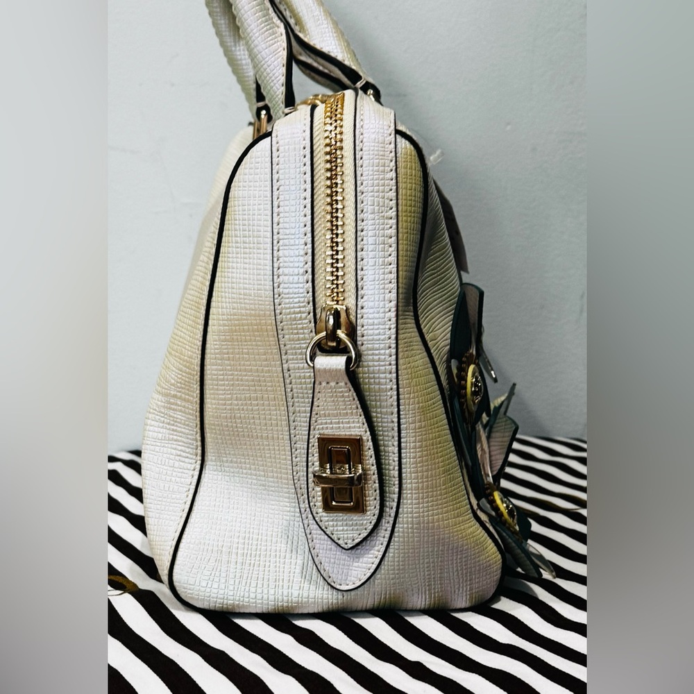 henri bendel West 57th Satchel Iridescent with Green Flowers NWT - Picture 5 of 8